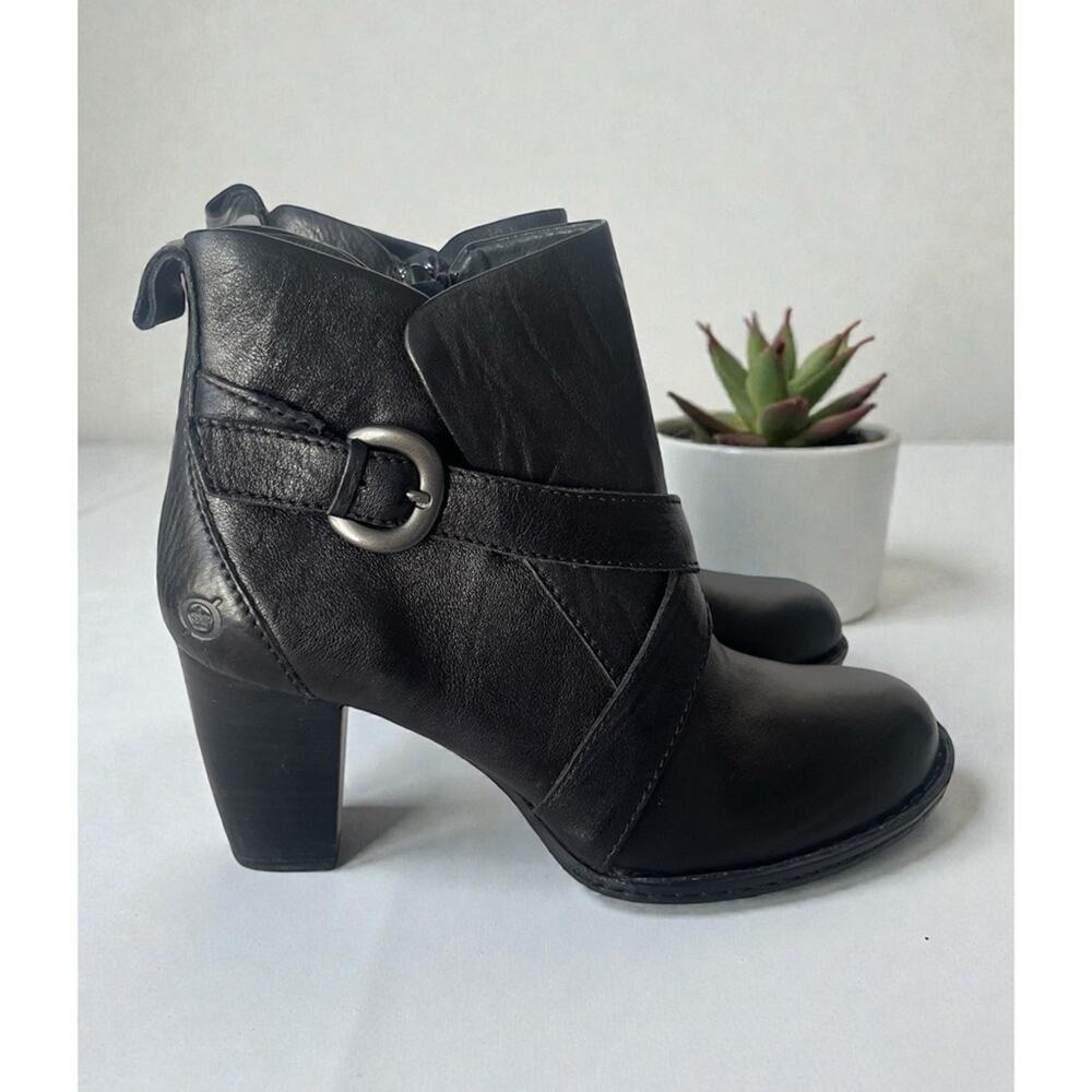 Born Shola leather Moto ankle boots black 9.5